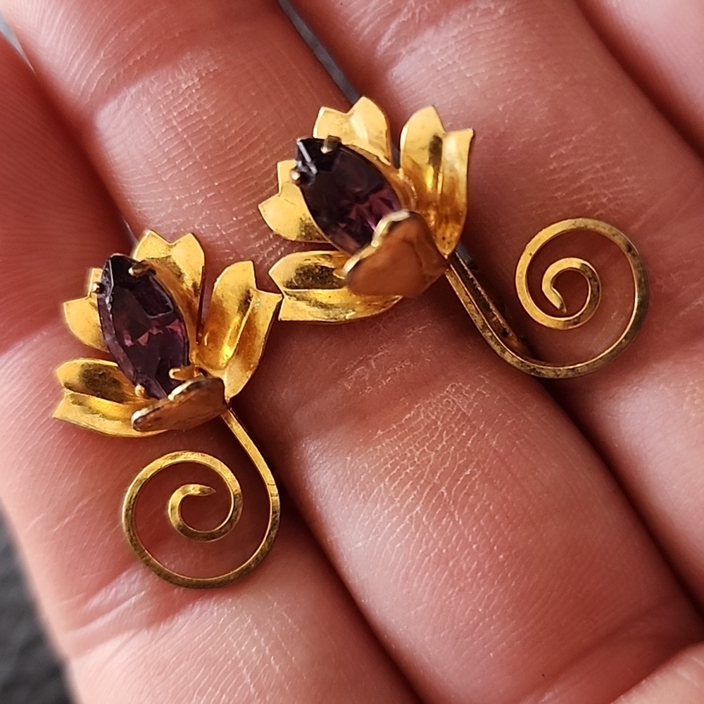 VTG Gold and Purple Floral Clip Earrings